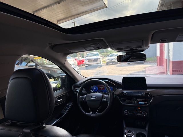 2020 Ford ESCAPE TITANIUM