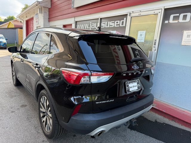 2020 Ford ESCAPE TITANIUM