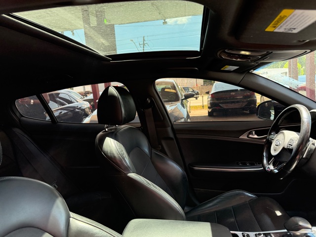 2018 Kia STINGER GT2