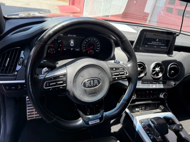2018 Kia STINGER GT2