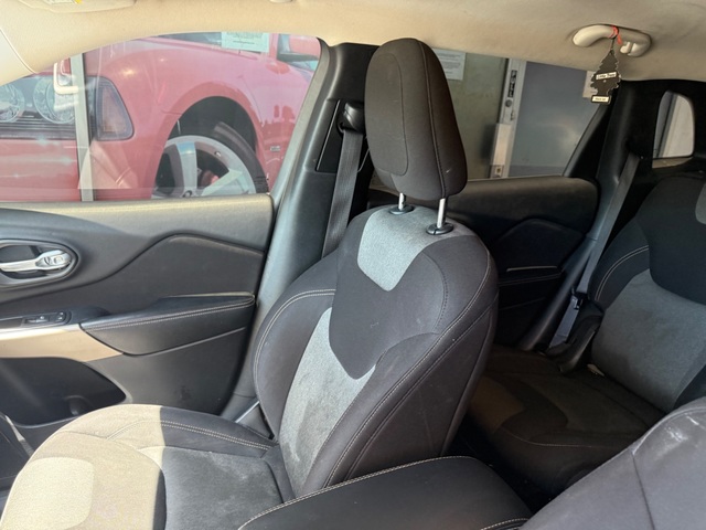 2017 Jeep CHEROKEE ALTITUDE