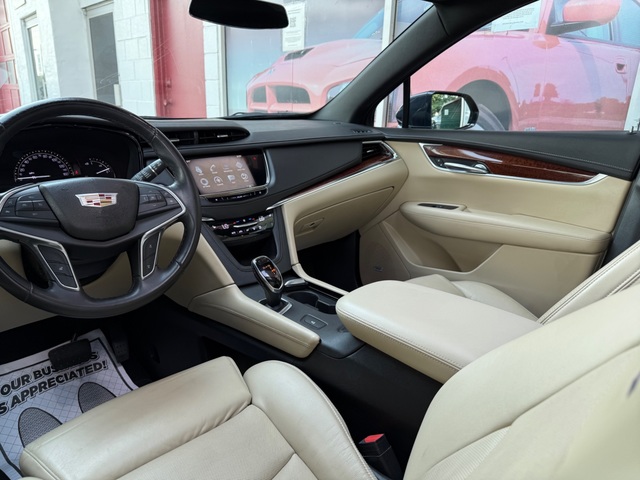 2017 Cadillac XT5 LUXURY