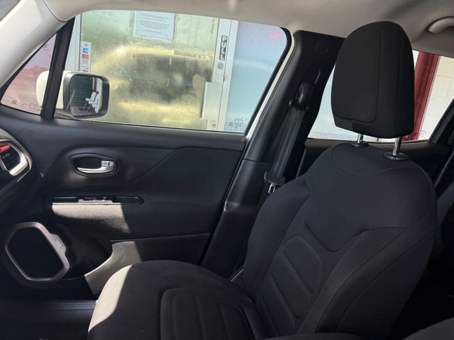 2019 Jeep RENEGADE LATITUDE