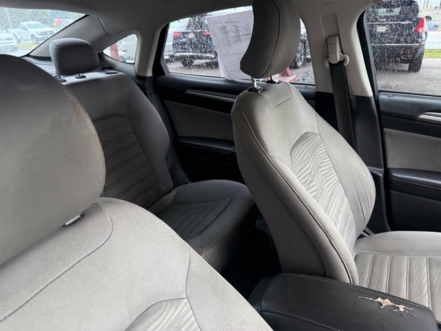 2016 Ford FUSION S