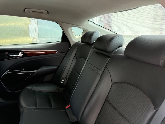 2017 Kia CADENZA PREMIUM