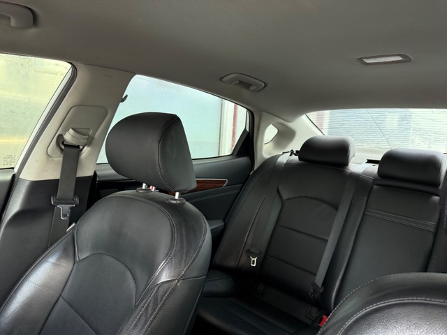 2017 Kia CADENZA PREMIUM
