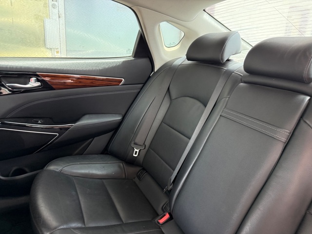 2017 Kia CADENZA PREMIUM