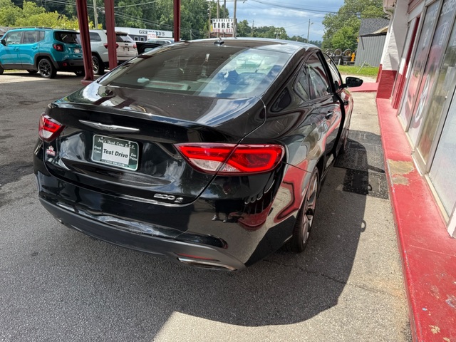 2015 Chrysler 200 S
