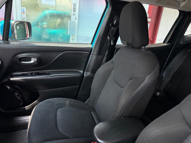2020 Jeep RENEGADE ALTITUDE