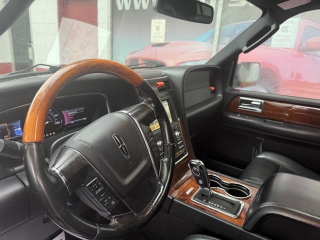 2016 Lincoln NAVIGATOR SELECT