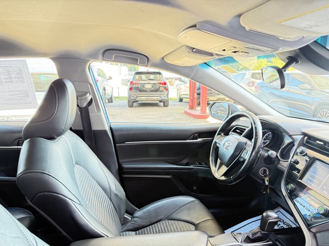 2019 Toyota CAMRY SE
