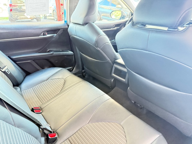 2019 Toyota CAMRY SE