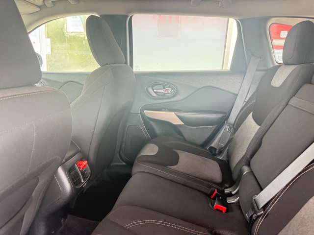2018 Jeep CHEROKEE
