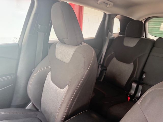 2018 Jeep CHEROKEE