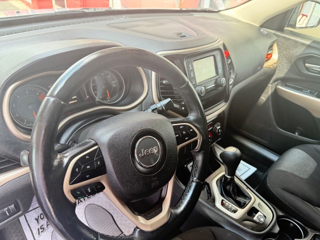 2018 Jeep CHEROKEE