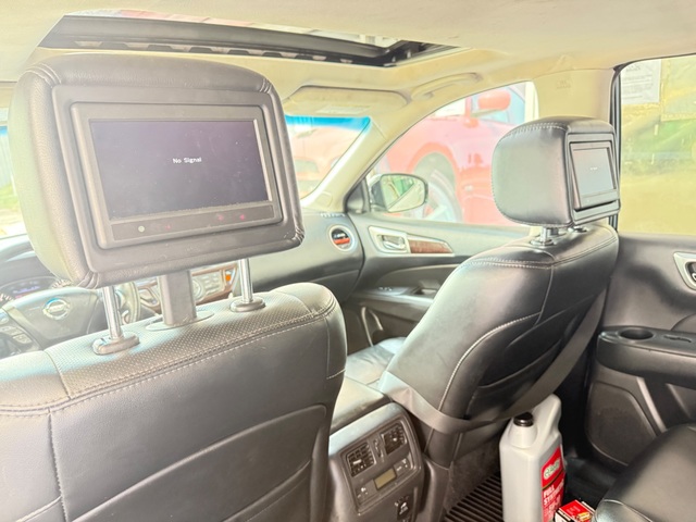2015 Nissan PATHFINDER S