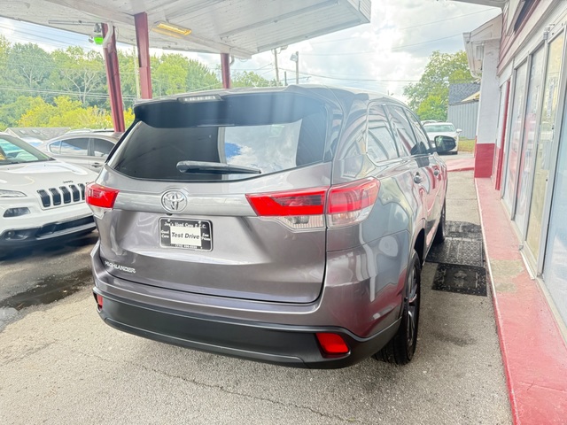 2017 Toyota HIGHLANDER LE