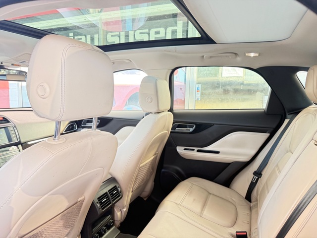 2018 Jaguar F-PACE PRESTIGE