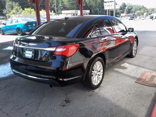 2012 Chrysler 200 Limited
