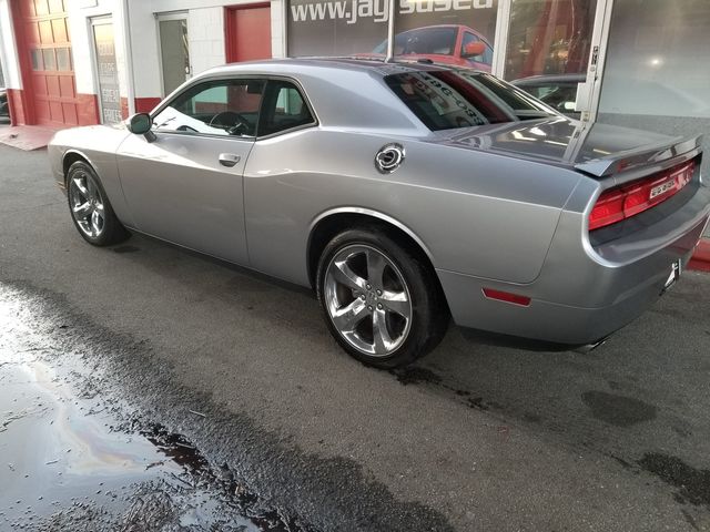 2014 Dodge Challenger SXT